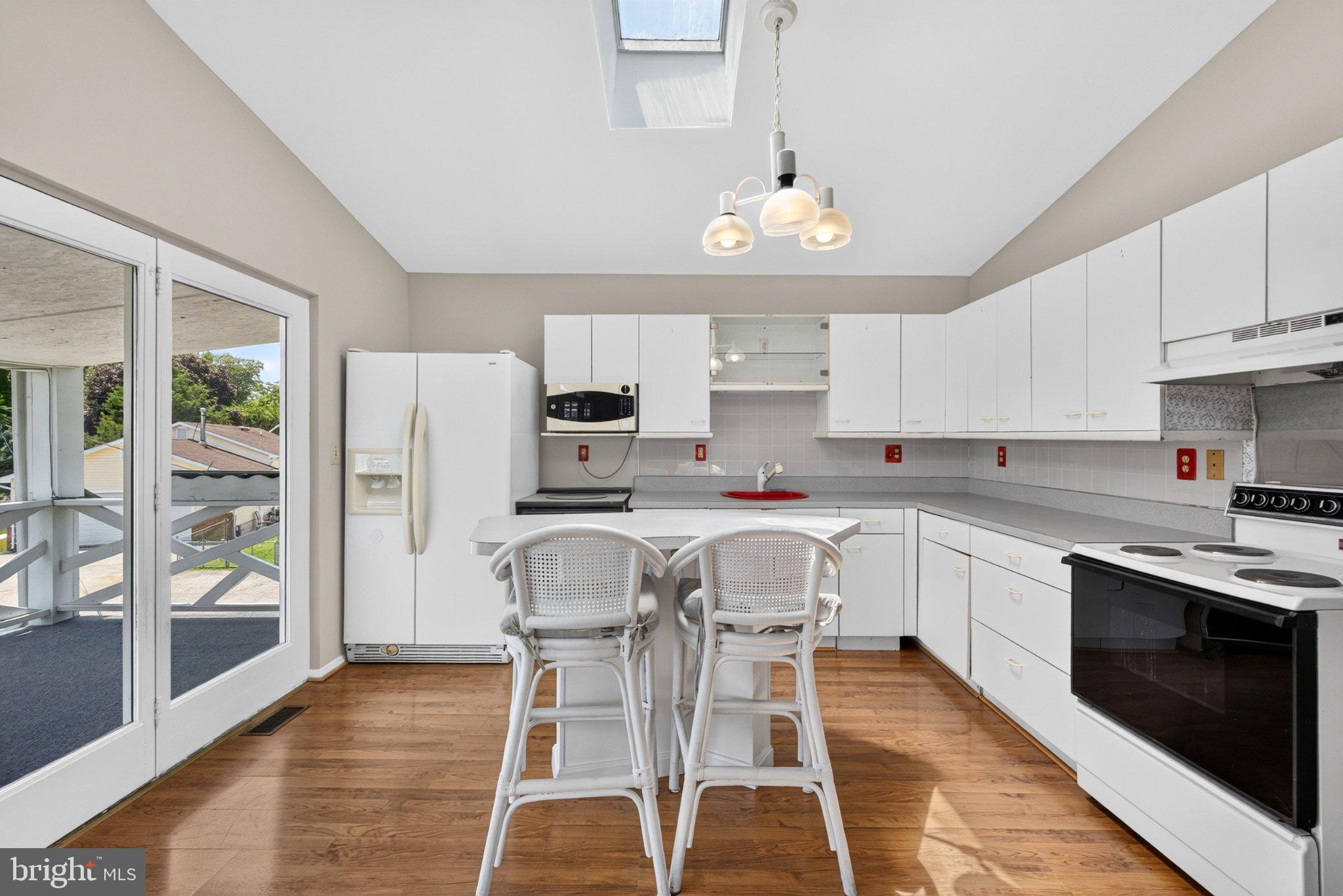 EDGEMERE/SPARROWS POINT - Residential