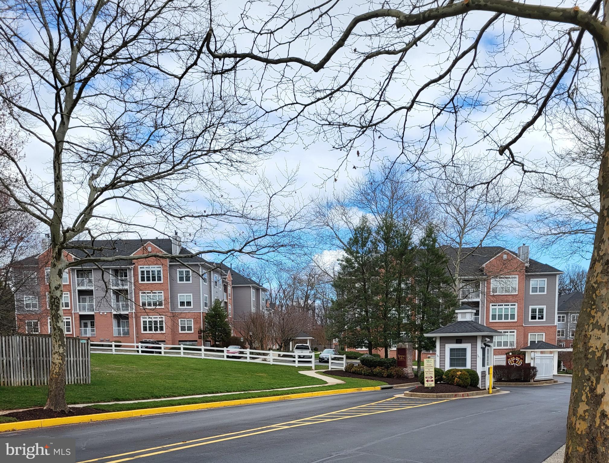 SPRING MILL - Residential