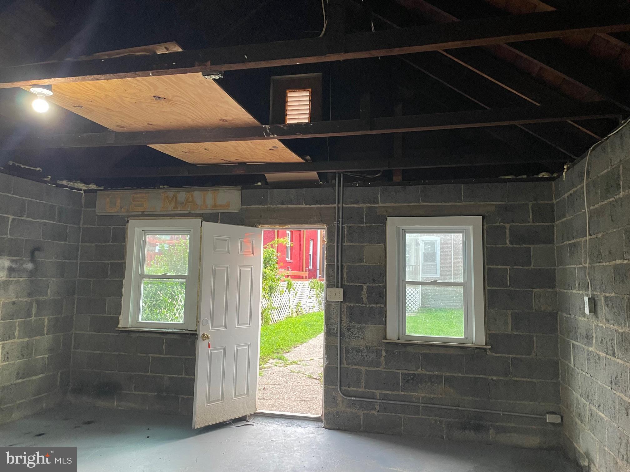 MILMONT PARK - Residential
