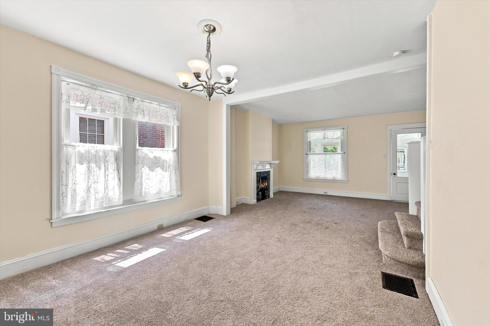 MILMONT PARK - Residential
