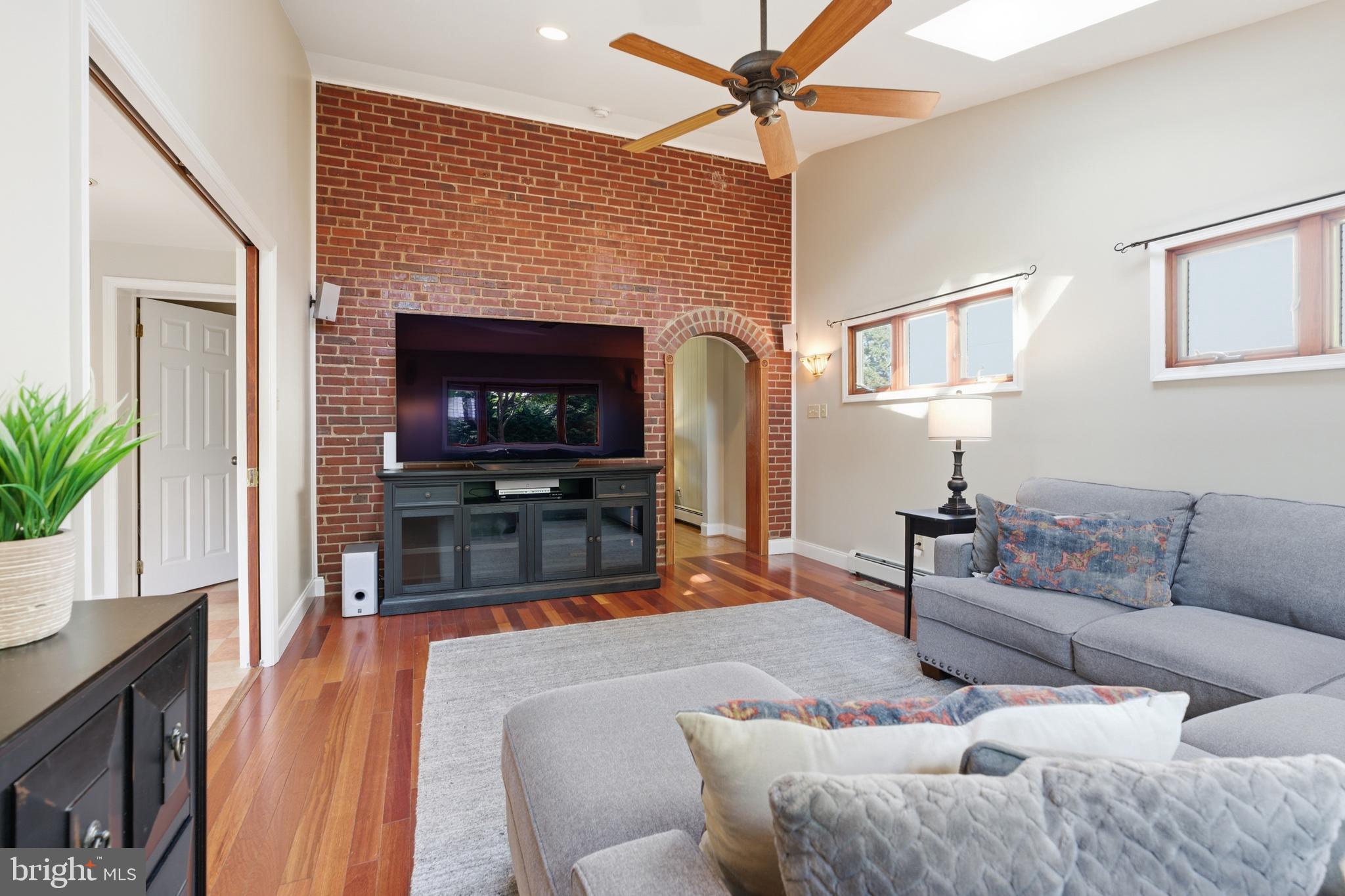 CHATHAM PARK - Residential