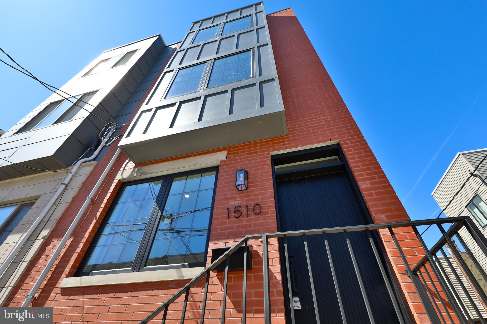 POINT BREEZE - Residential