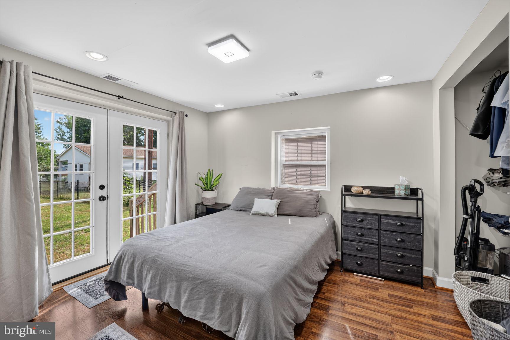 SOUTH PISCATAWAY - Residential