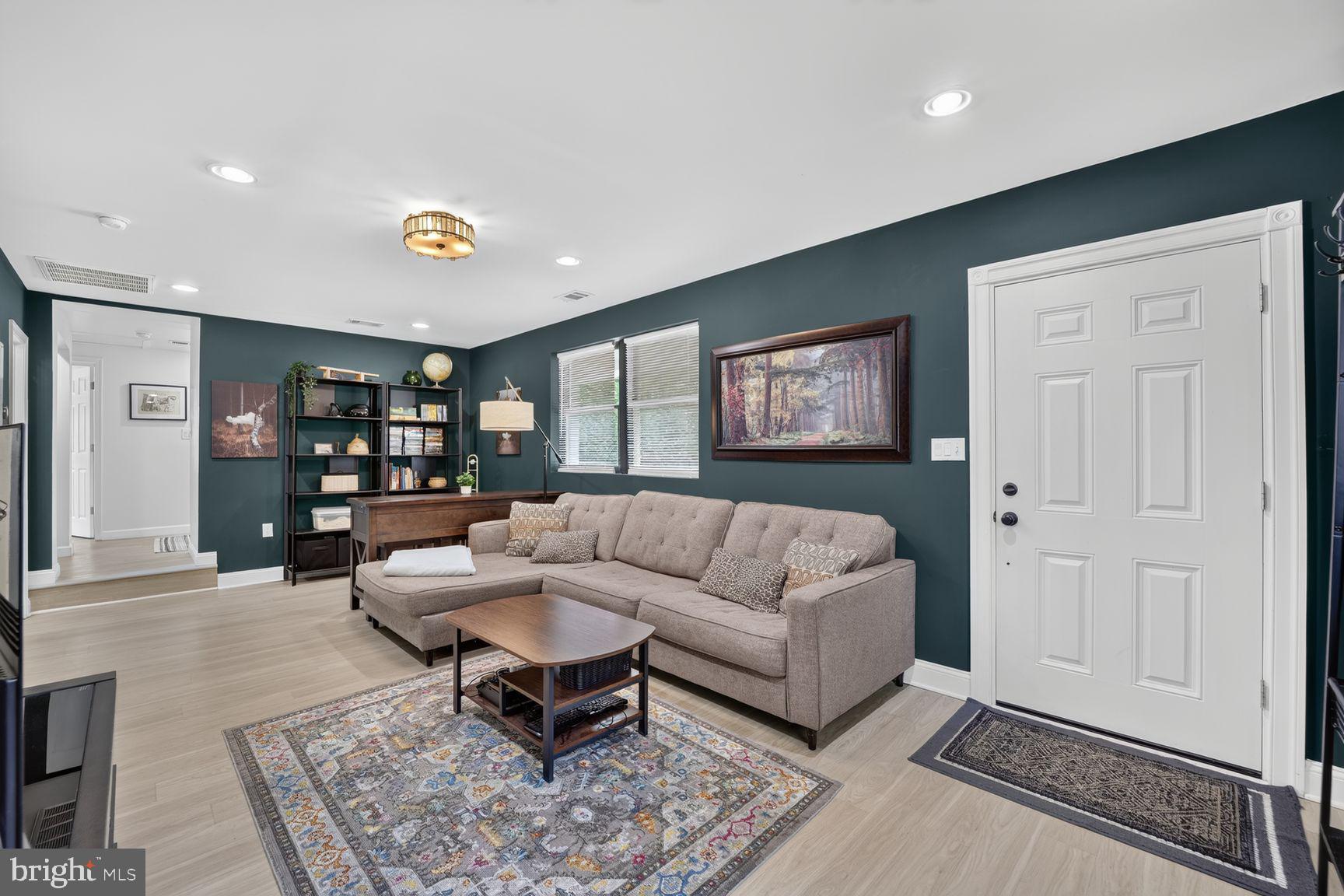 SOUTH PISCATAWAY - Residential