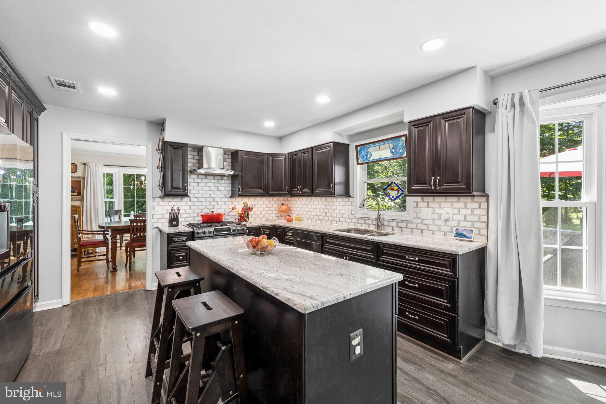 MIDDLE VALLEY - Residential