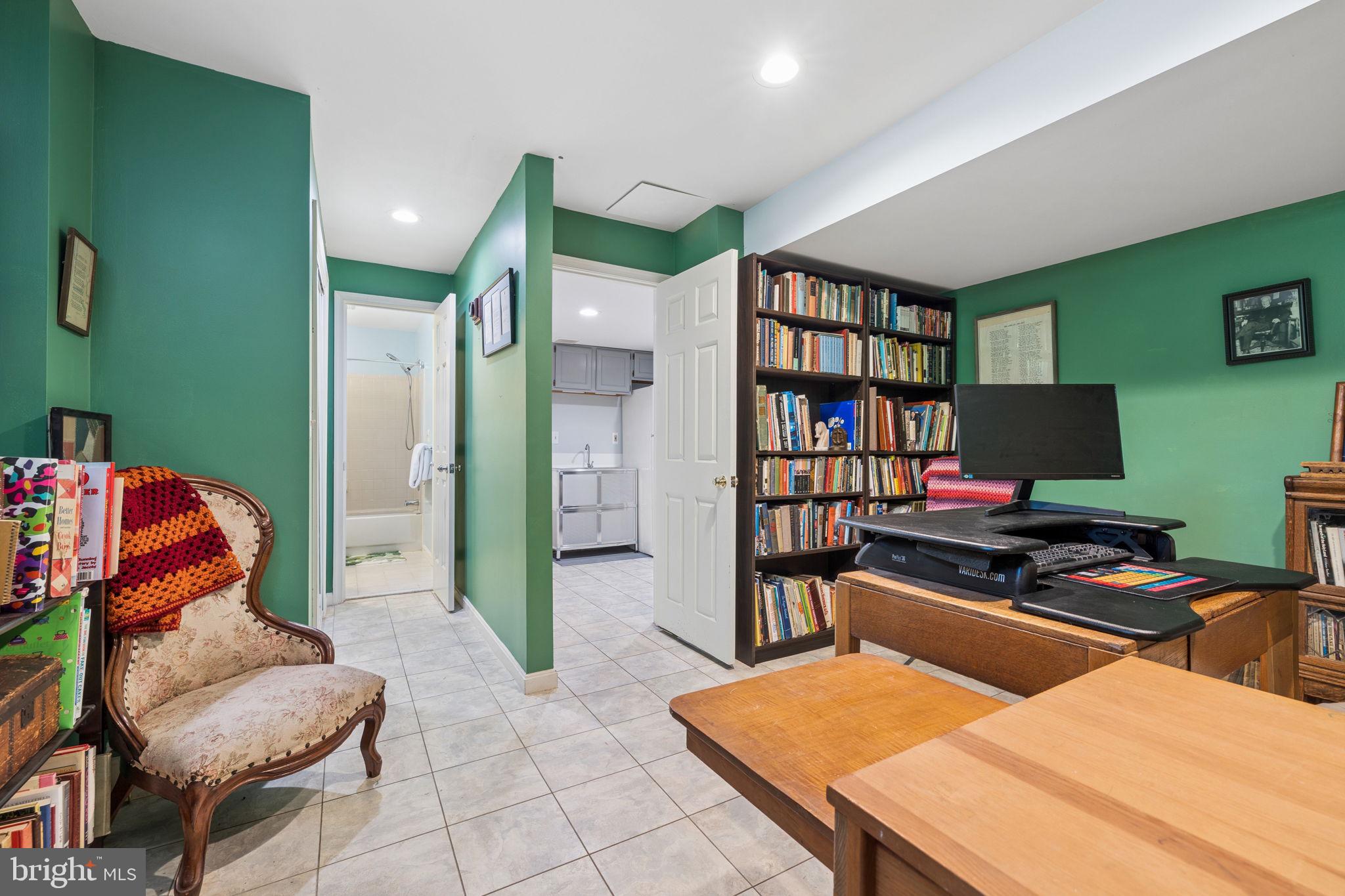 MIDDLE VALLEY - Residential