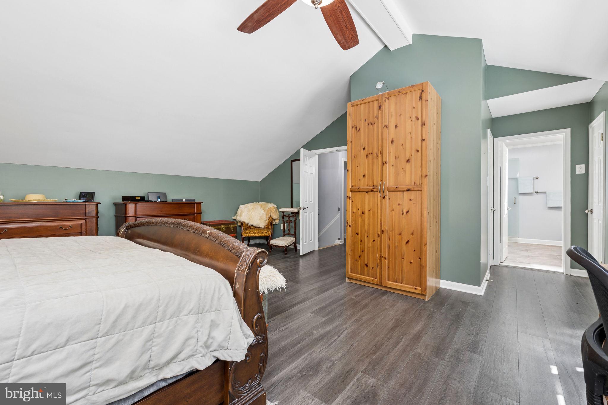 MIDDLE VALLEY - Residential