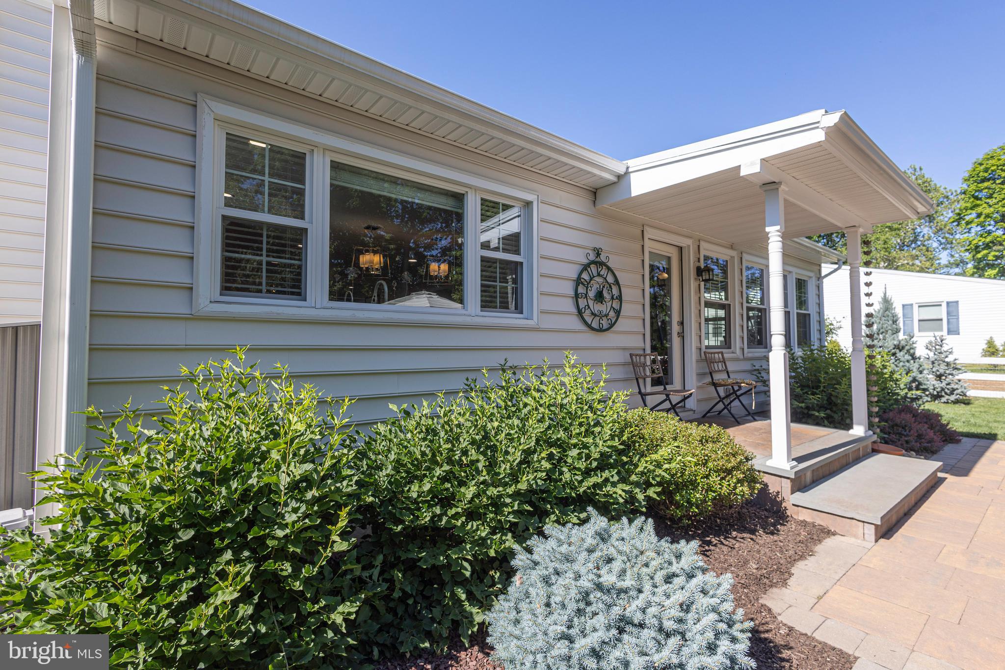 MAKEFIELD MANOR - Residential