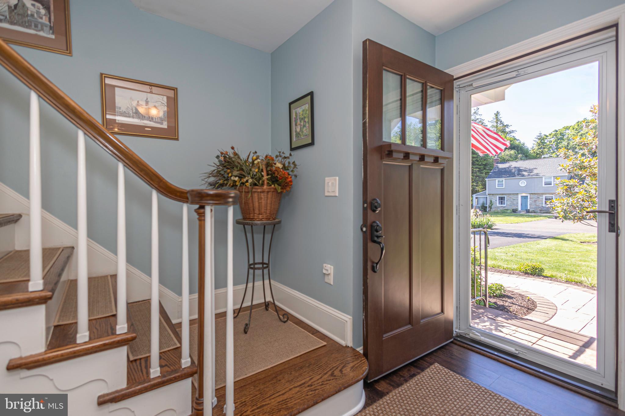 MAKEFIELD MANOR - Residential