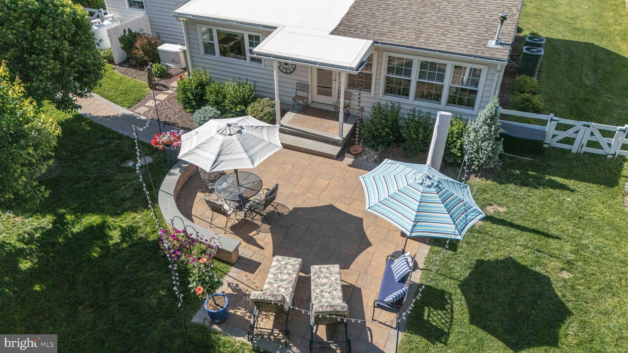 MAKEFIELD MANOR - Residential