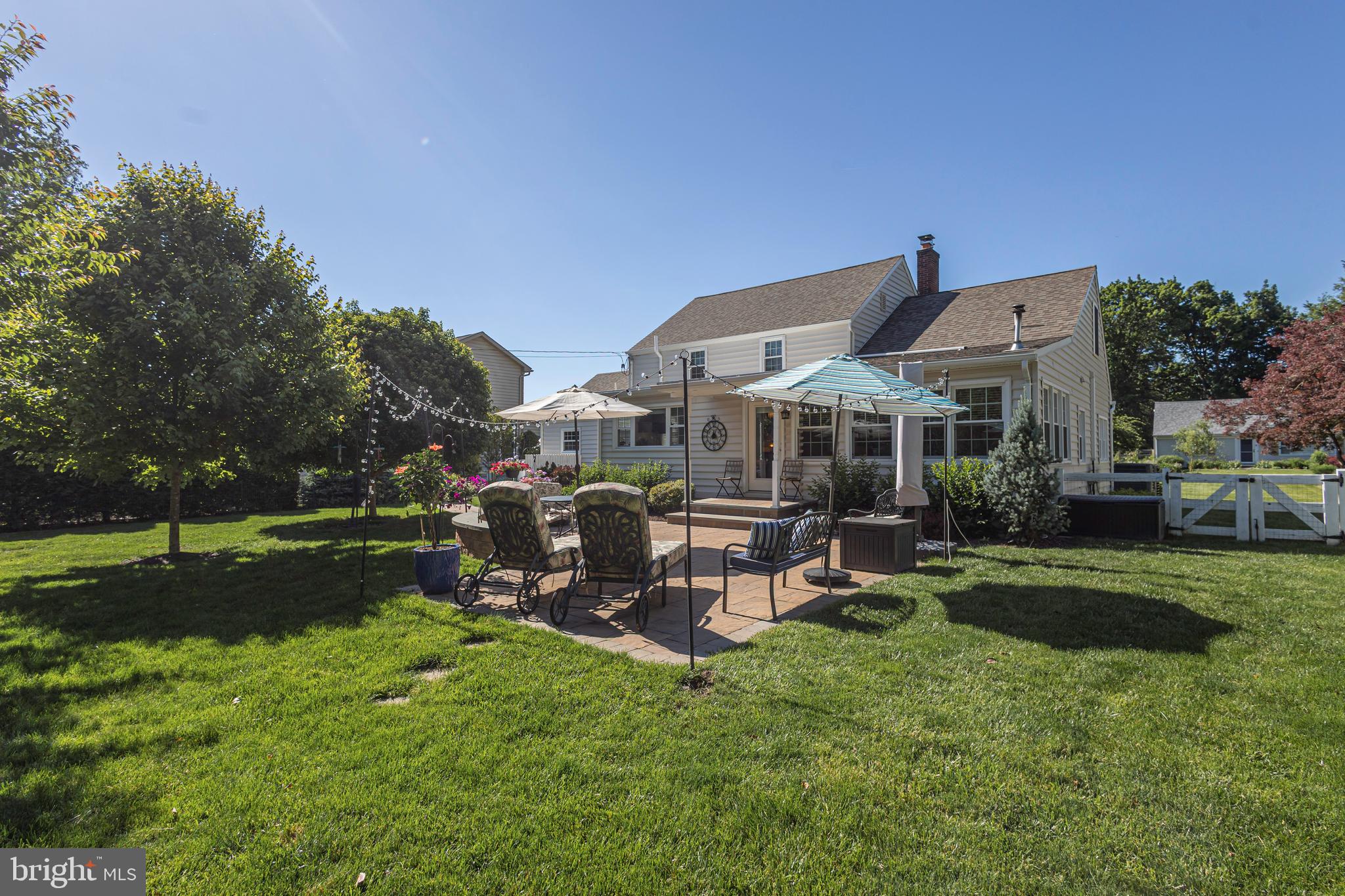 MAKEFIELD MANOR - Residential