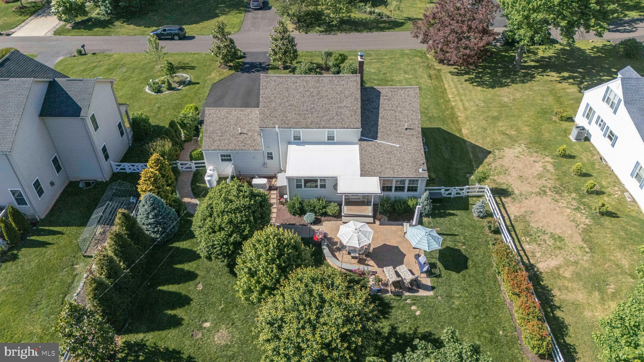 MAKEFIELD MANOR - Residential