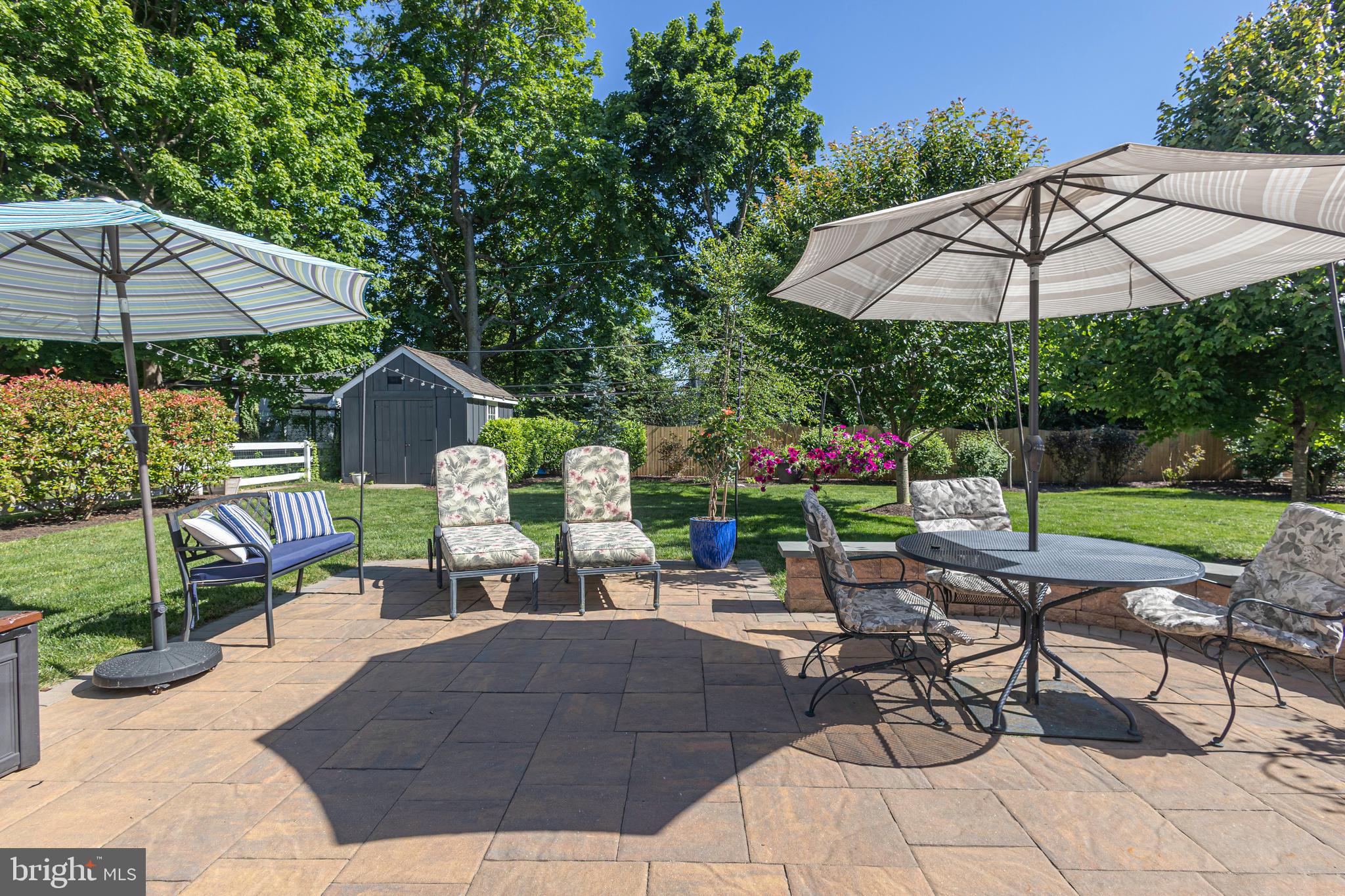 MAKEFIELD MANOR - Residential