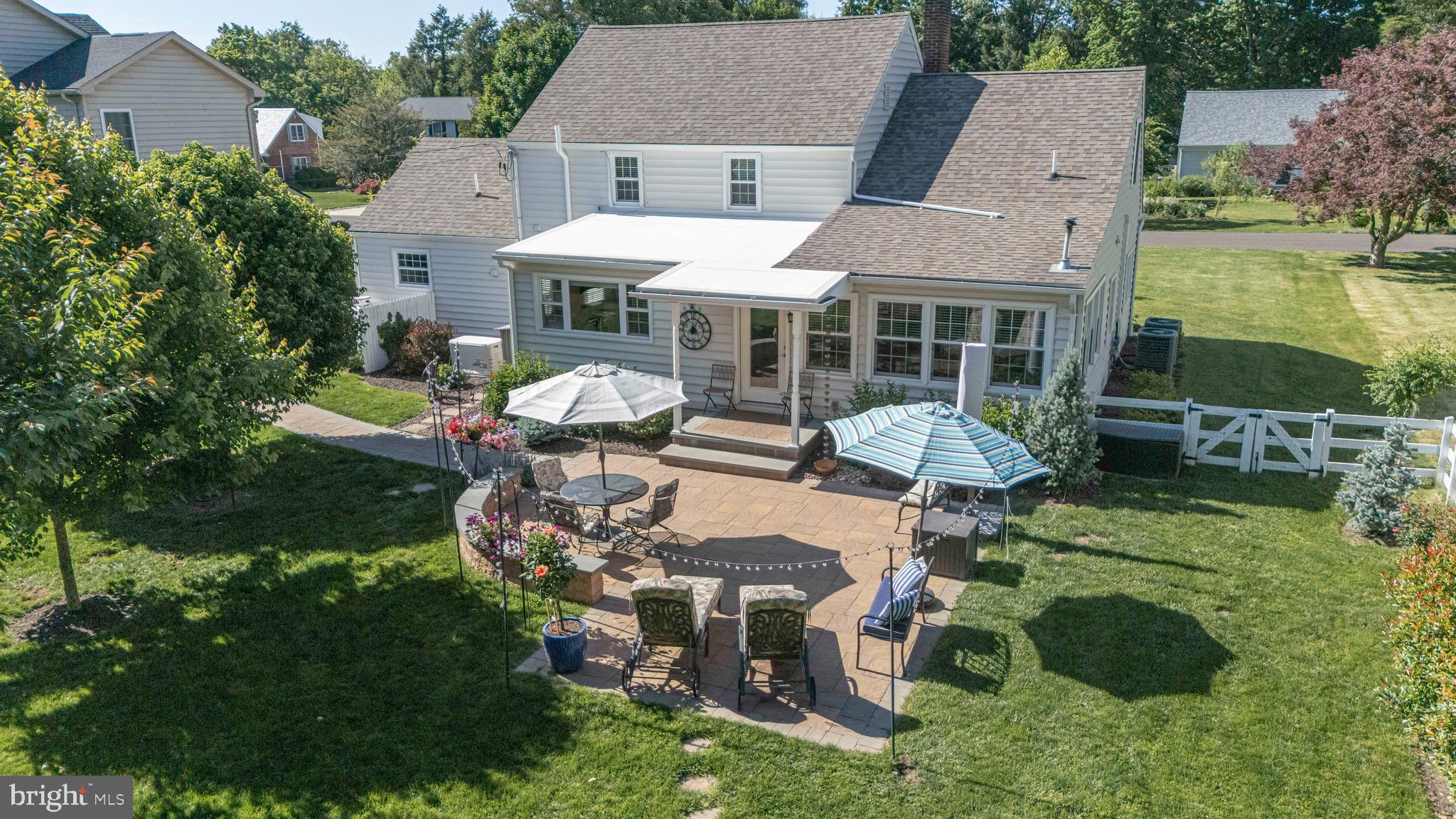MAKEFIELD MANOR - Residential
