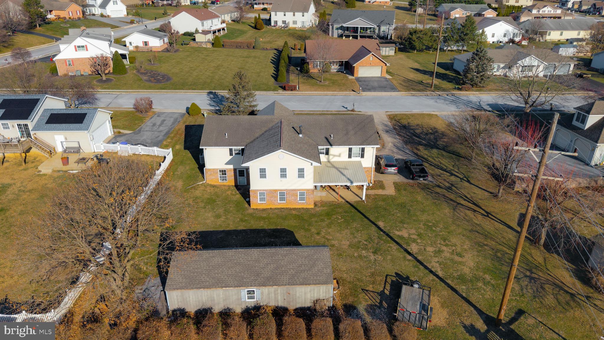 TOWN AND COUNTRY - Residential