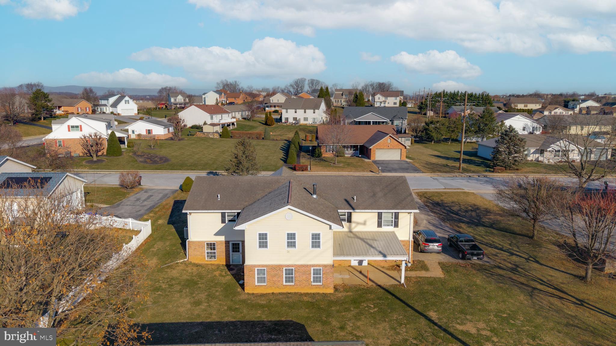 TOWN AND COUNTRY - Residential