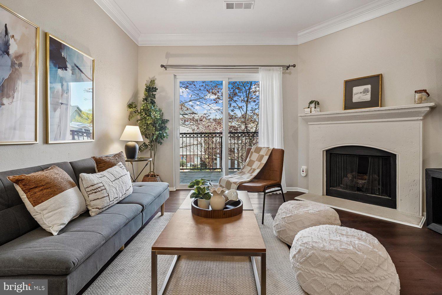 GATES OF MCLEAN - Residential