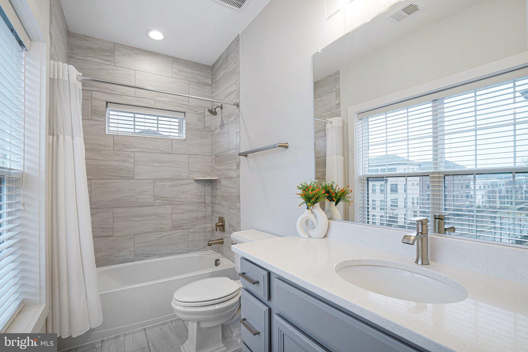 POTOMAC OVERLOOK AT NATIONAL HARBOR - Residential