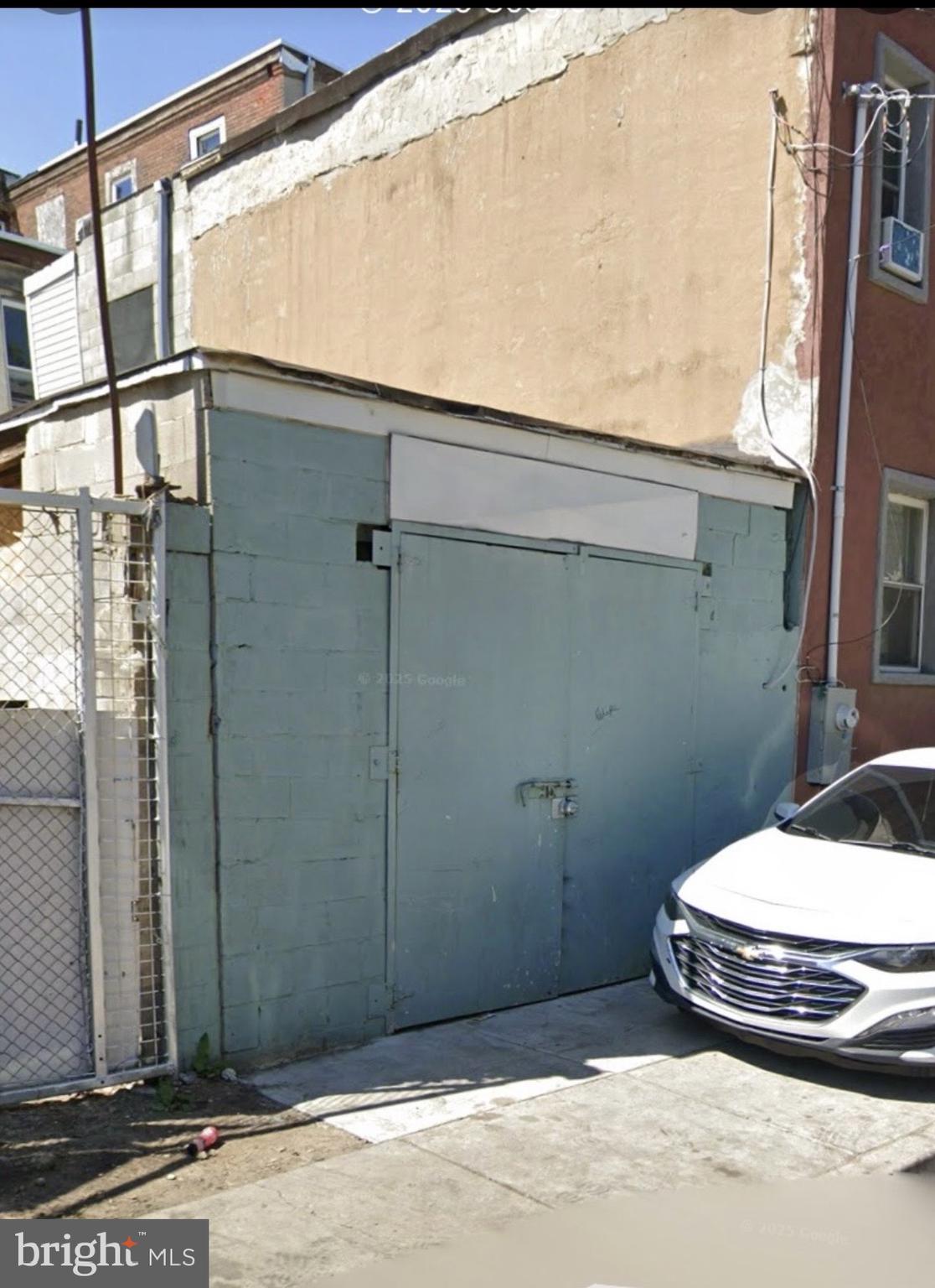 Excellent opportunity to purchase a vacant lot with an existing small garage in a growing North Philly neighborhood with active redevelopment and new construction nearby. The garage can be renovated or torn down, offering flexibility for future development.
This parcel is well-suited for builders and investors looking to construct a custom home or investment property (buyer to verify zoning and approvals). Conveniently located near public transportation, major roadways, and local amenities. The surrounding area continues to see improvements, making this a strong value-add opportunity.