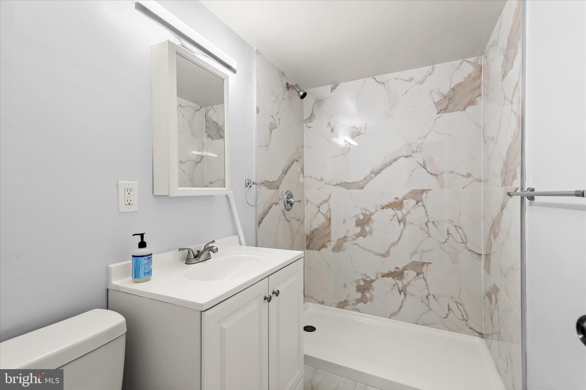 SUTER CIRCLE - Residential