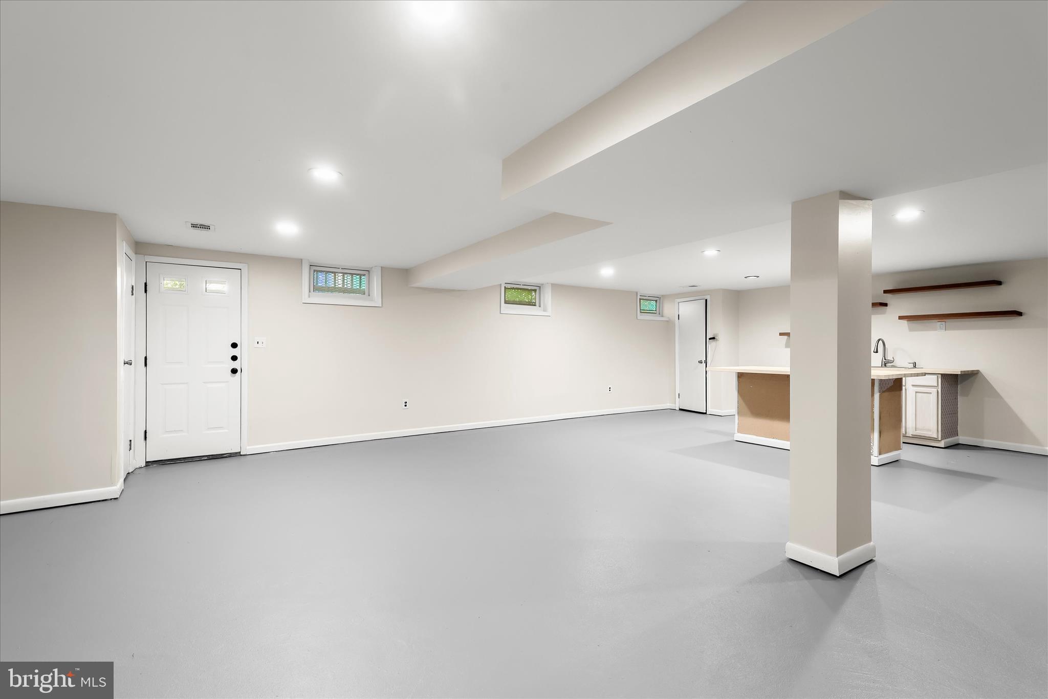 SUTER CIRCLE - Residential