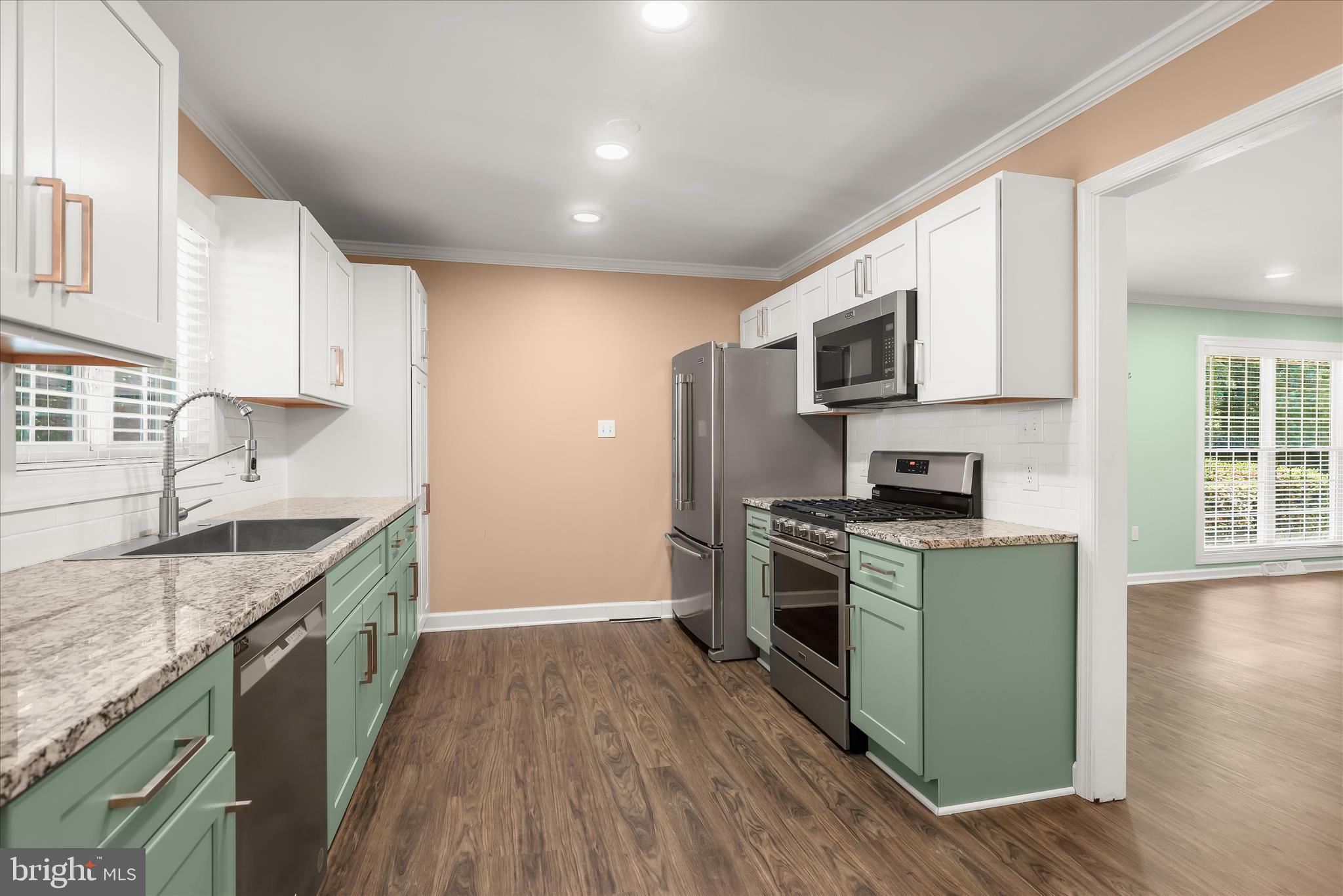 SUTER CIRCLE - Residential