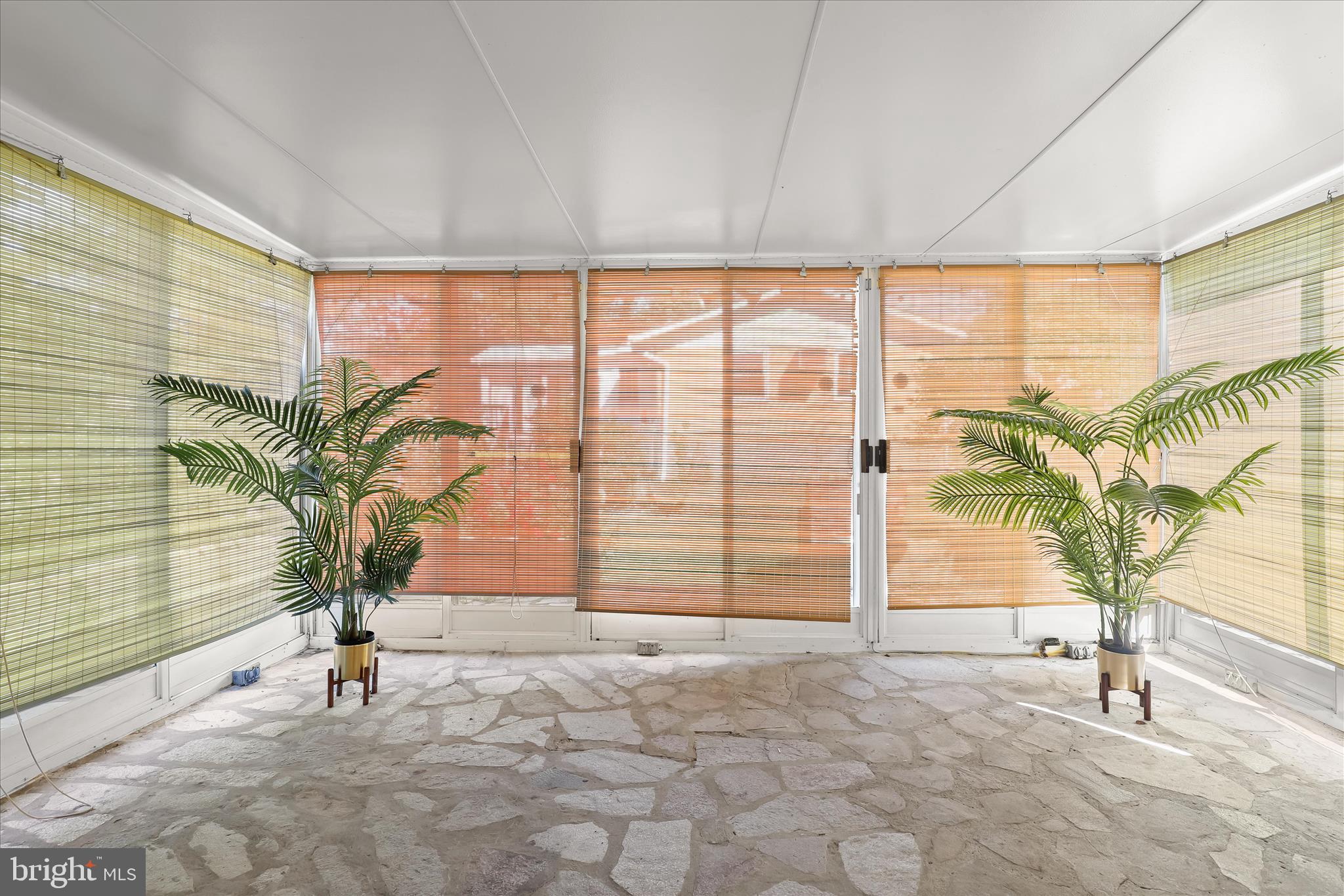 SUTER CIRCLE - Residential