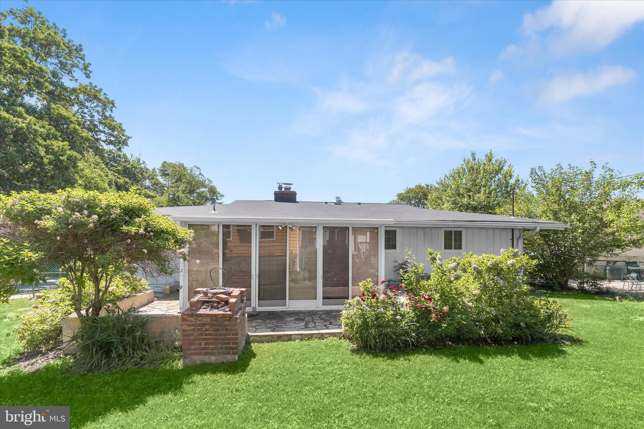 SUTER CIRCLE - Residential