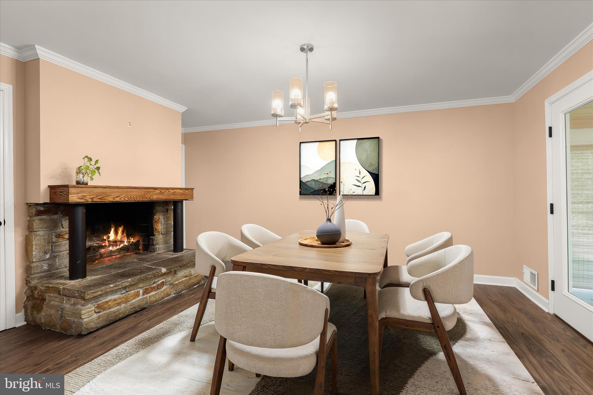 SUTER CIRCLE - Residential