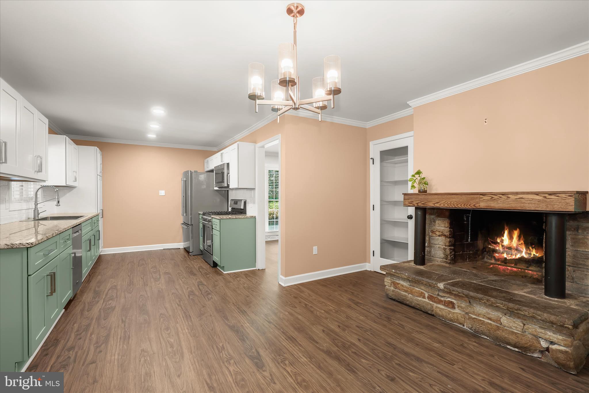 SUTER CIRCLE - Residential