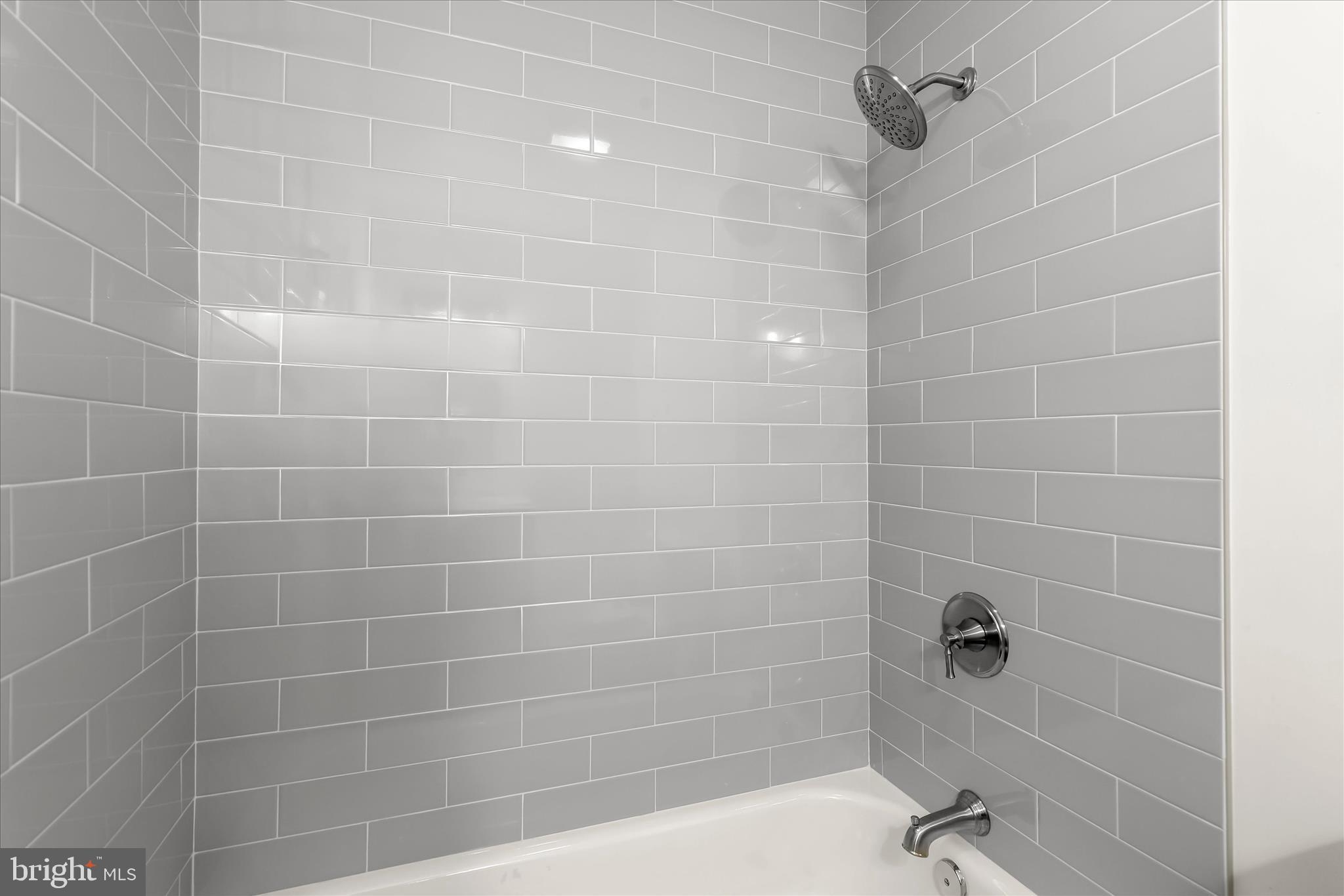 SUTER CIRCLE - Residential