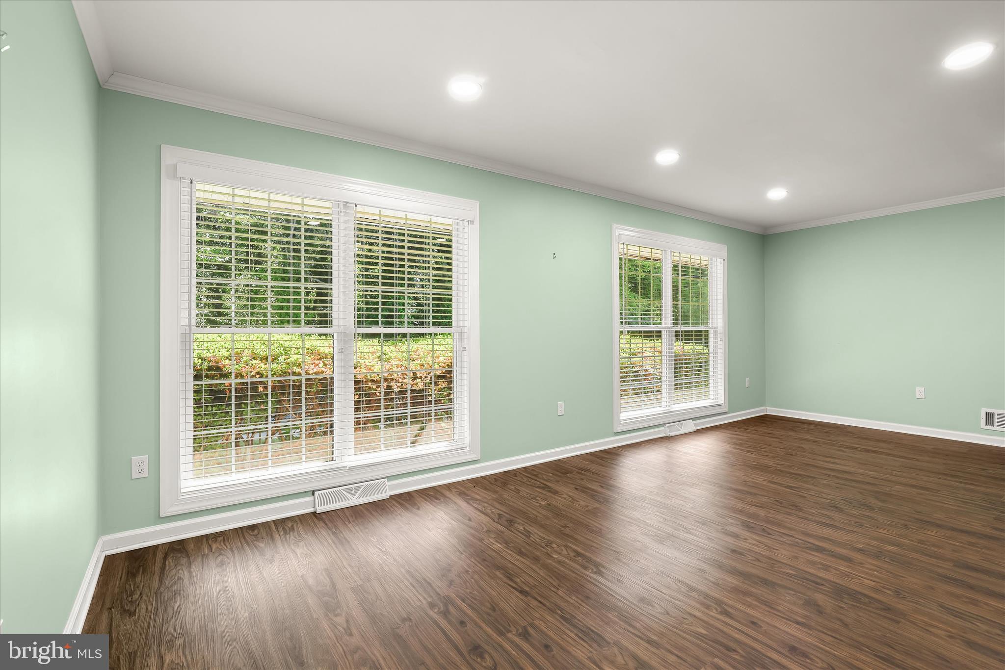SUTER CIRCLE - Residential
