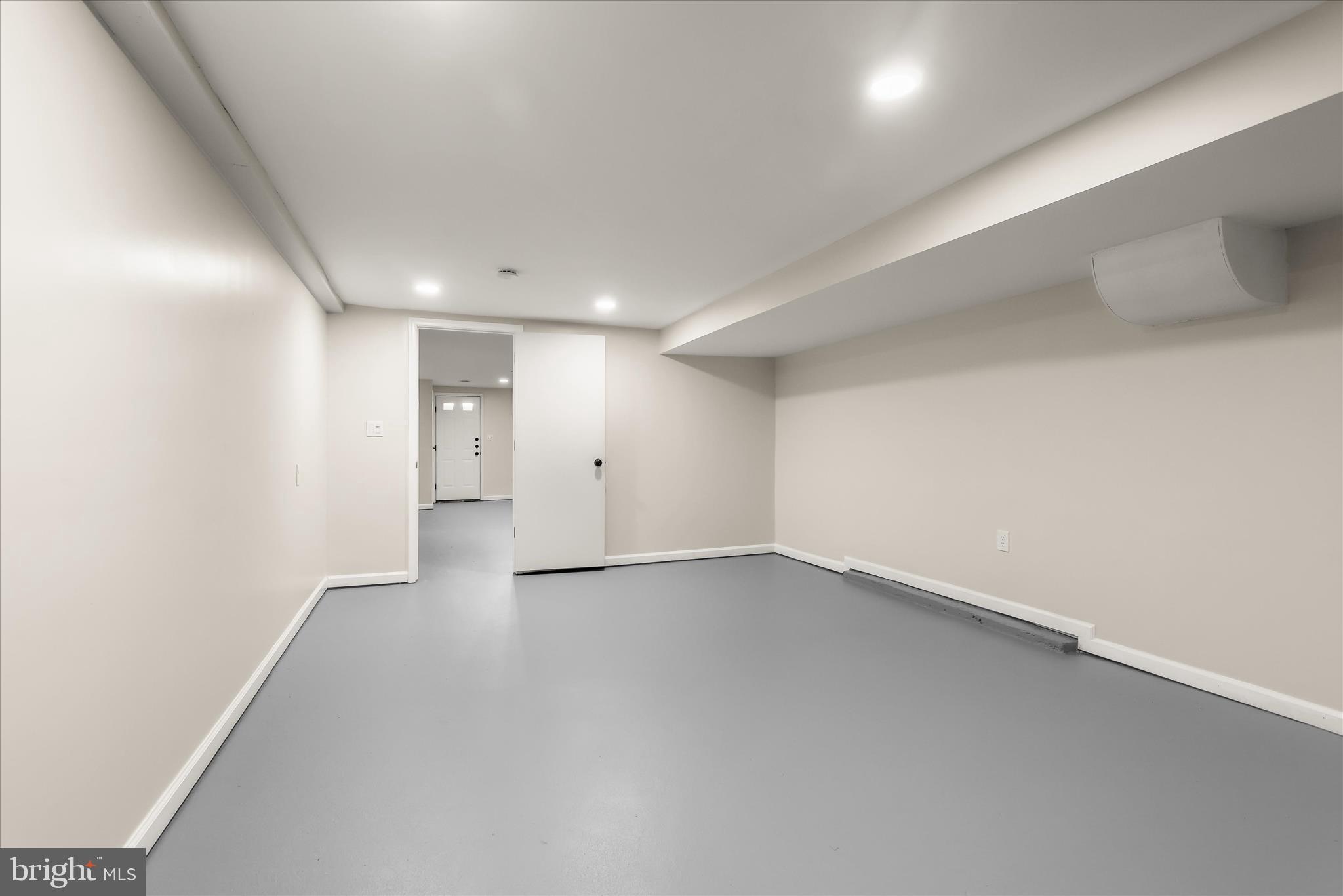 SUTER CIRCLE - Residential