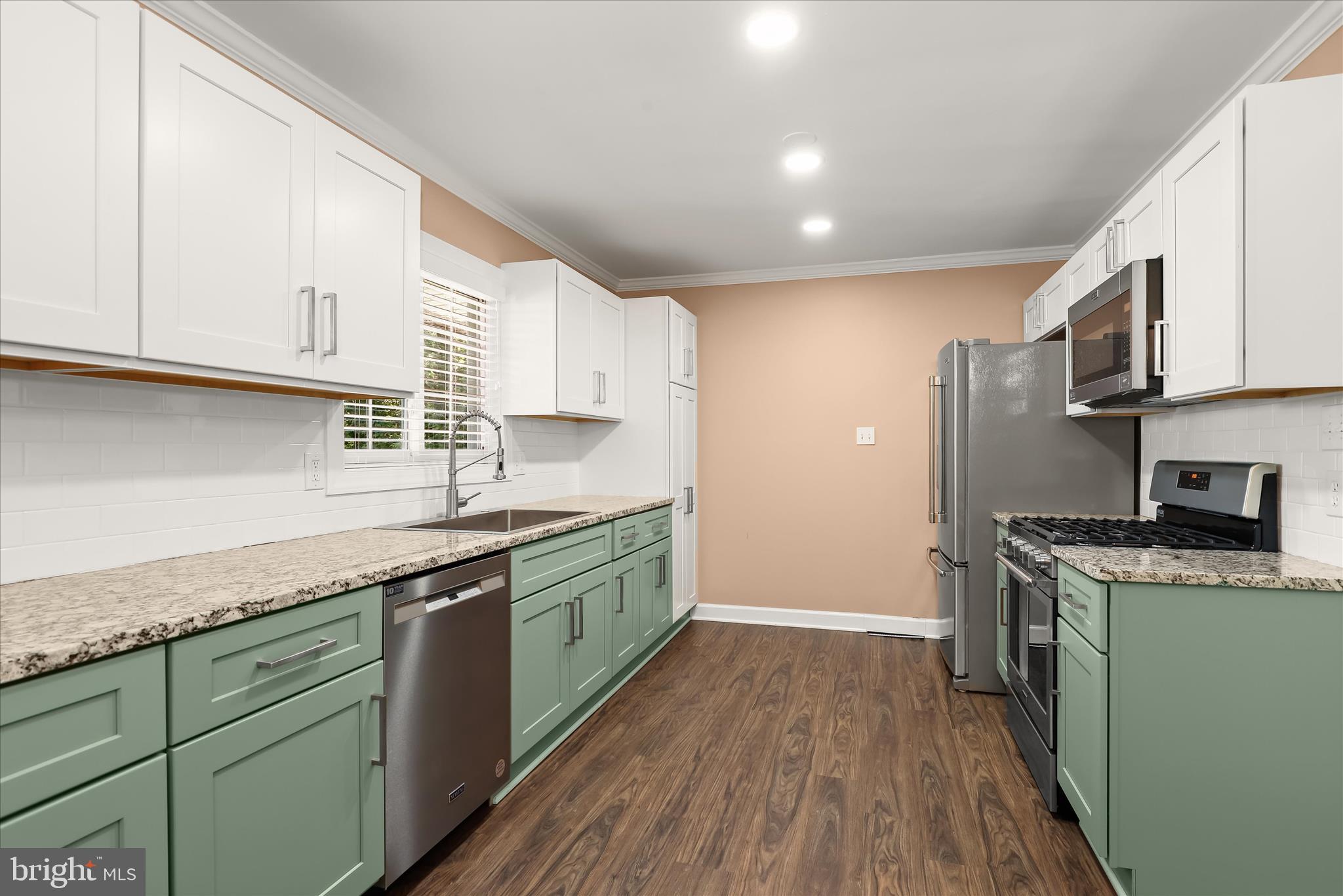 SUTER CIRCLE - Residential
