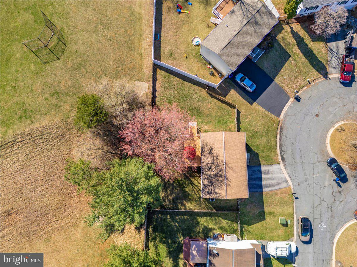 QUINCE ORCHARD MANOR - Residential
