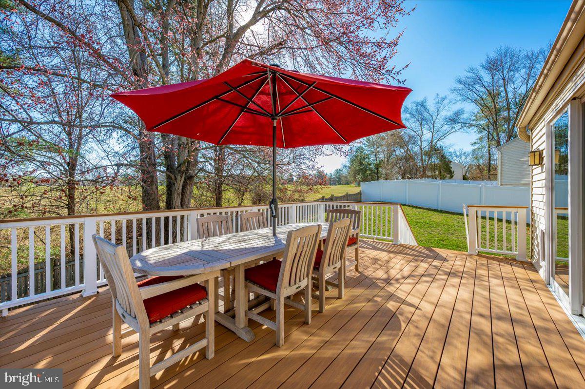 QUINCE ORCHARD MANOR - Residential