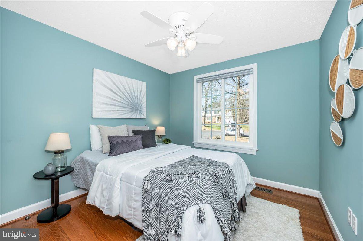 QUINCE ORCHARD MANOR - Residential