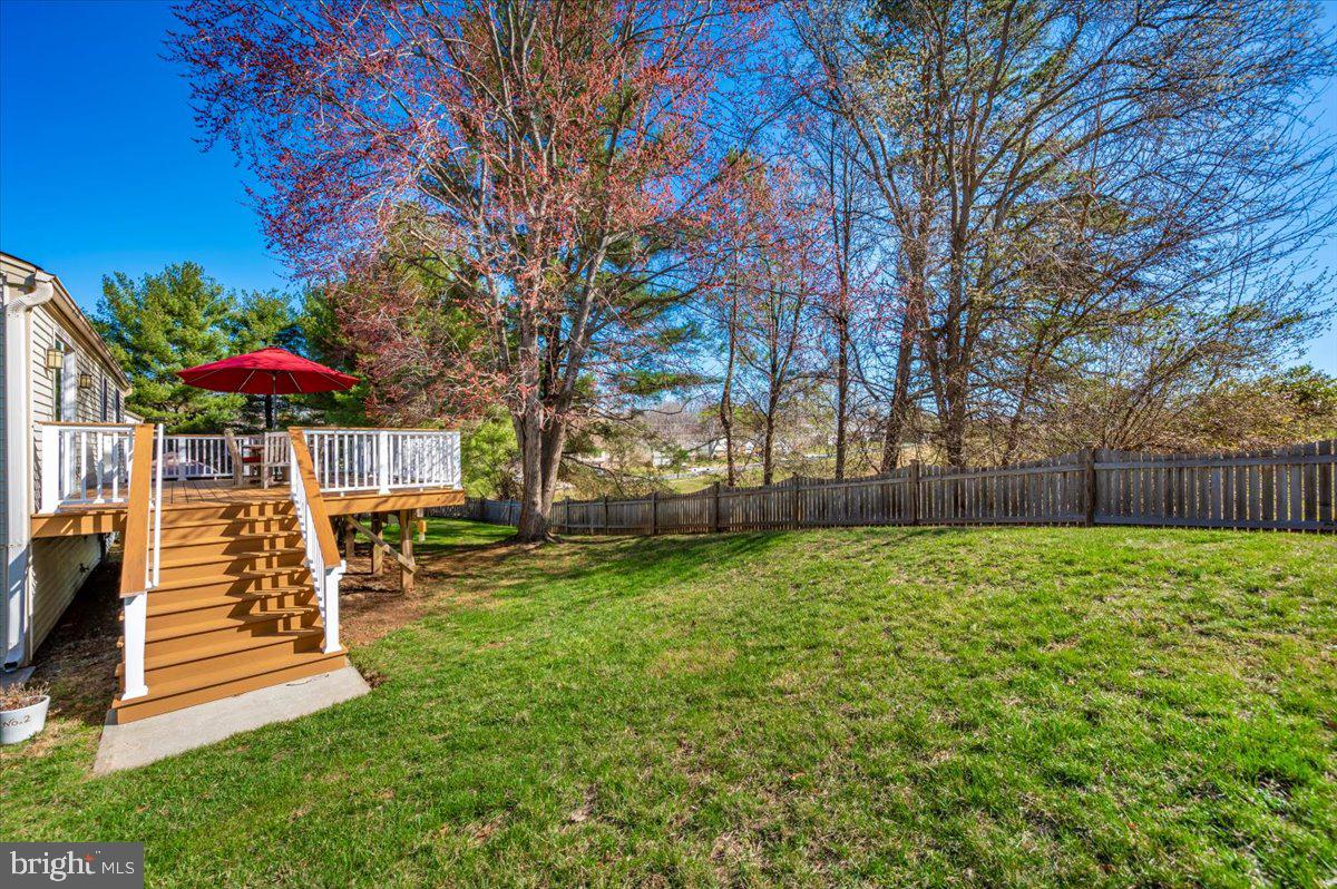 QUINCE ORCHARD MANOR - Residential