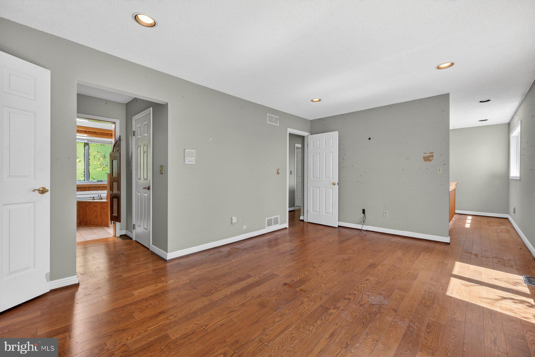 BRIGHTWOOD ACRES - Residential