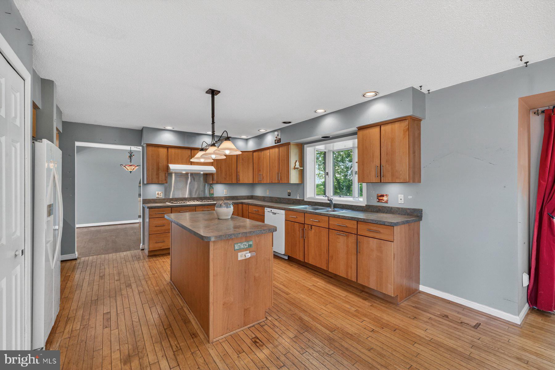 BRIGHTWOOD ACRES - Residential