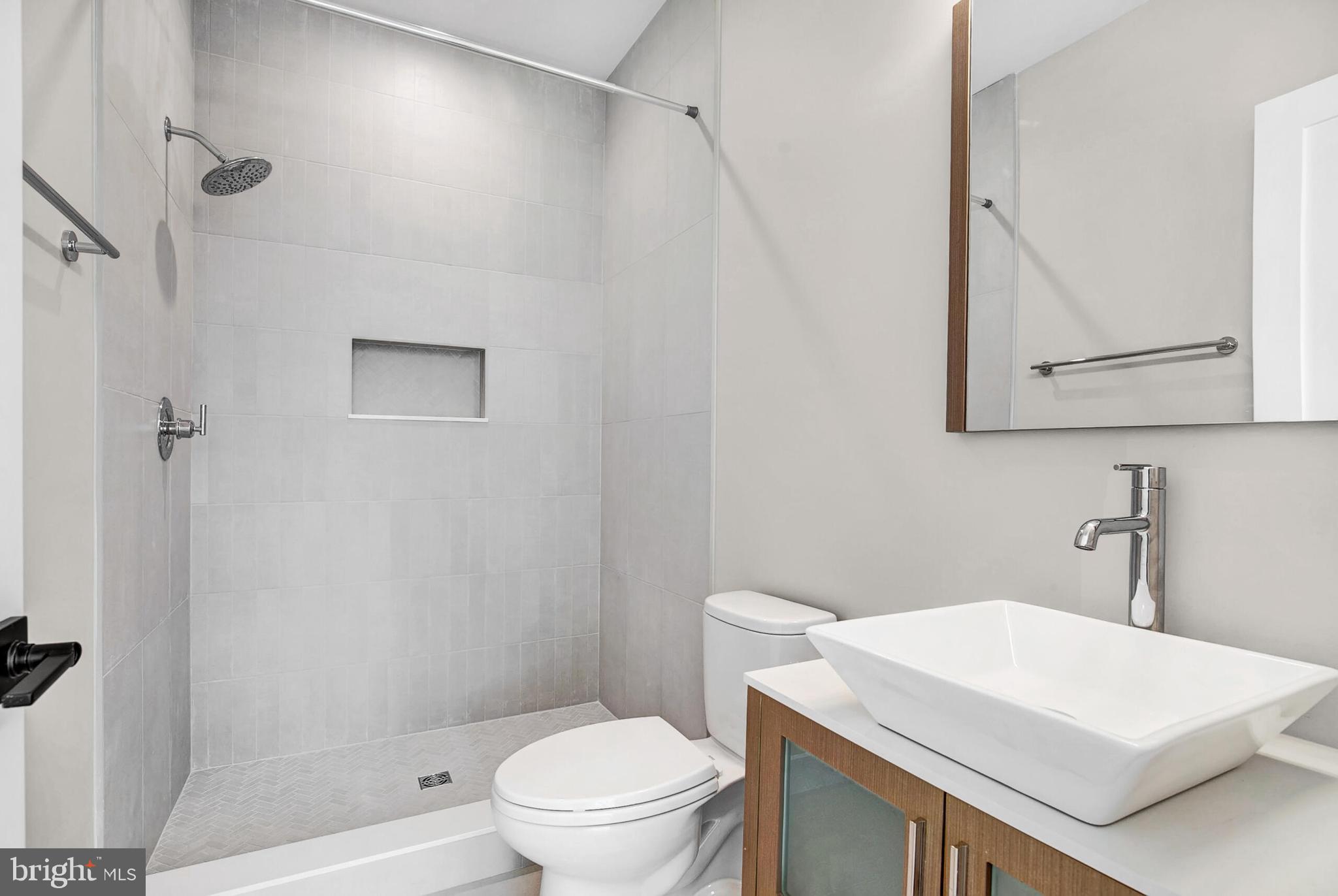 RUCKERS LANGLEY - Residential