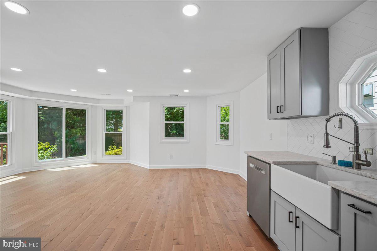 BROOKDALE - Residential