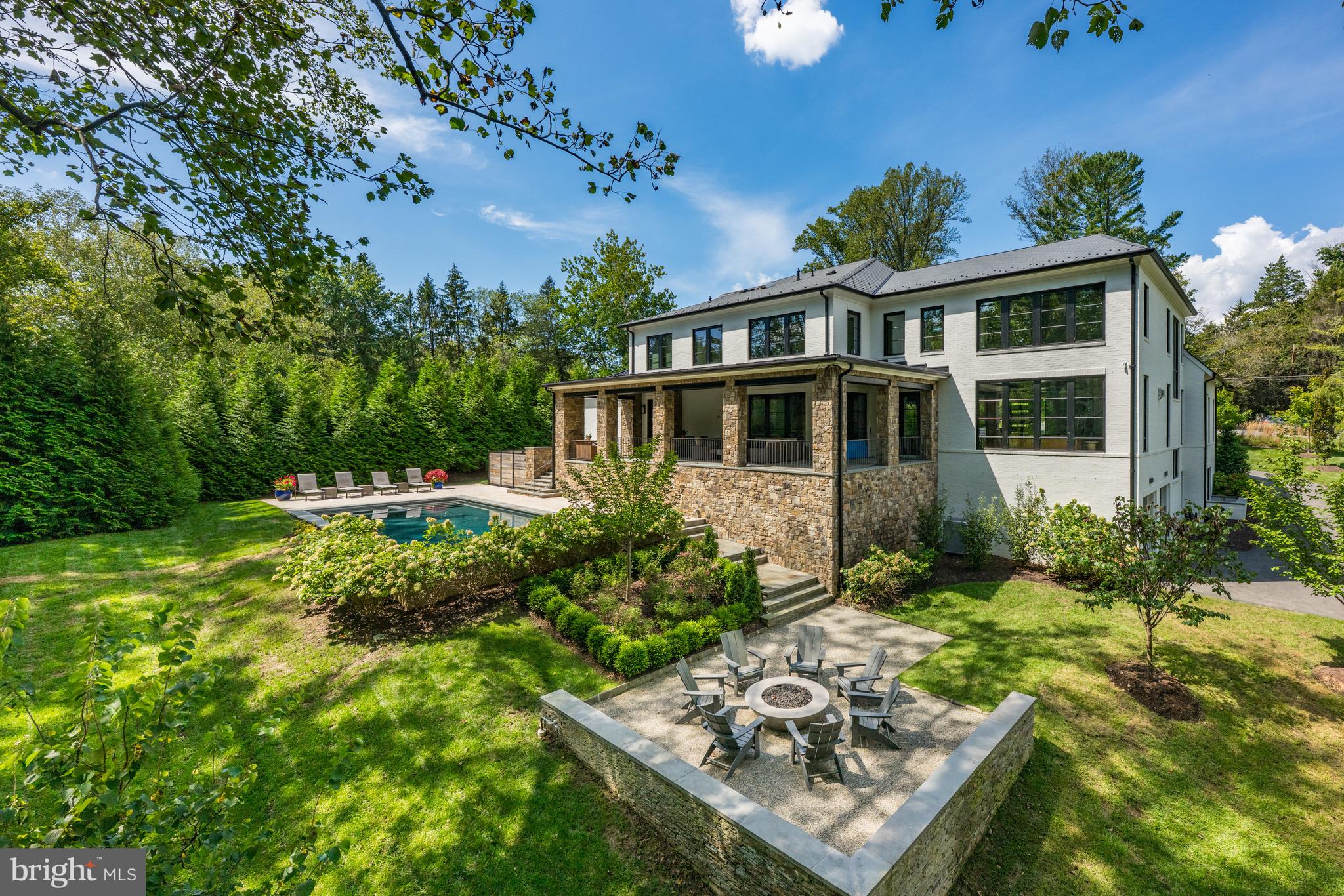 LANGLEY HILL - Residential