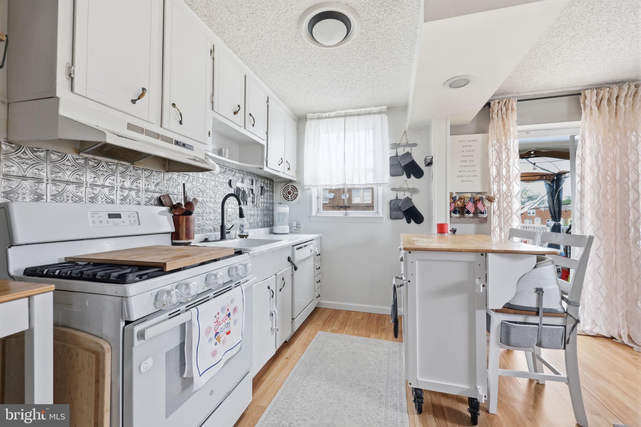 HOLMESBURG - Residential