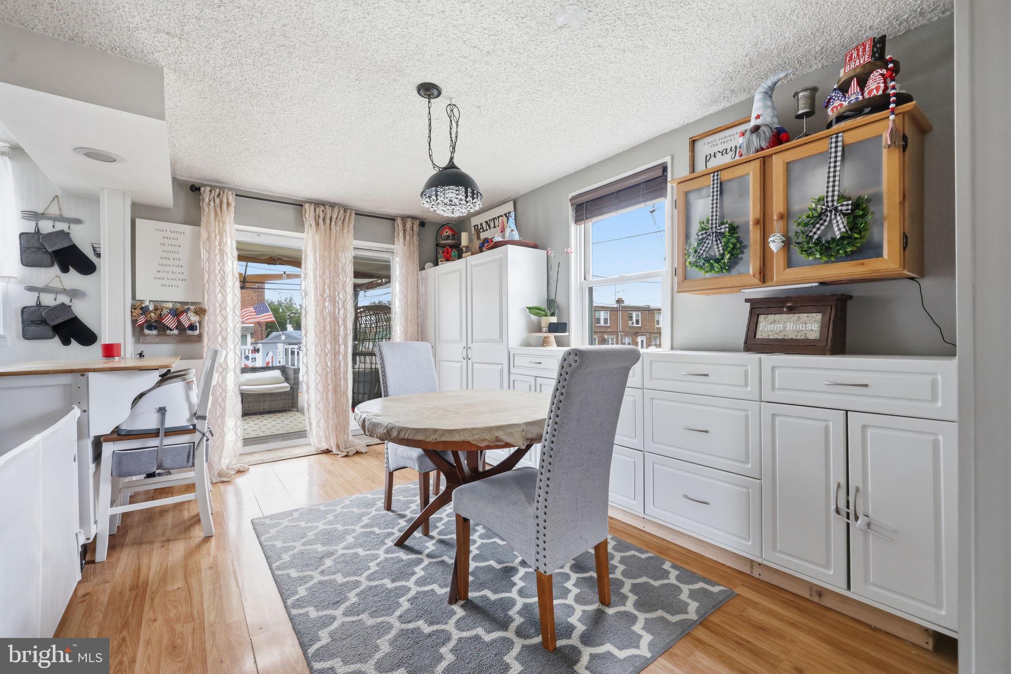 HOLMESBURG - Residential