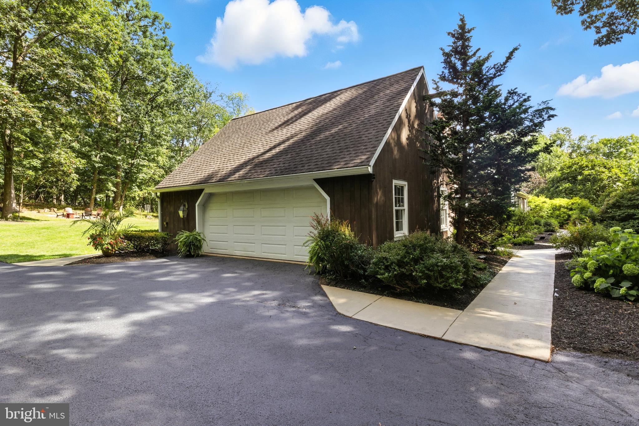 EAST YORK - Residential