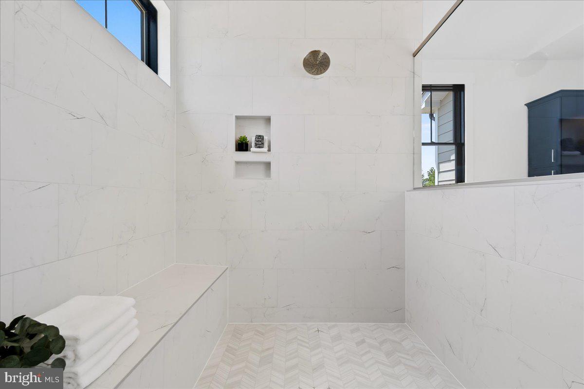 DANLEE - Residential