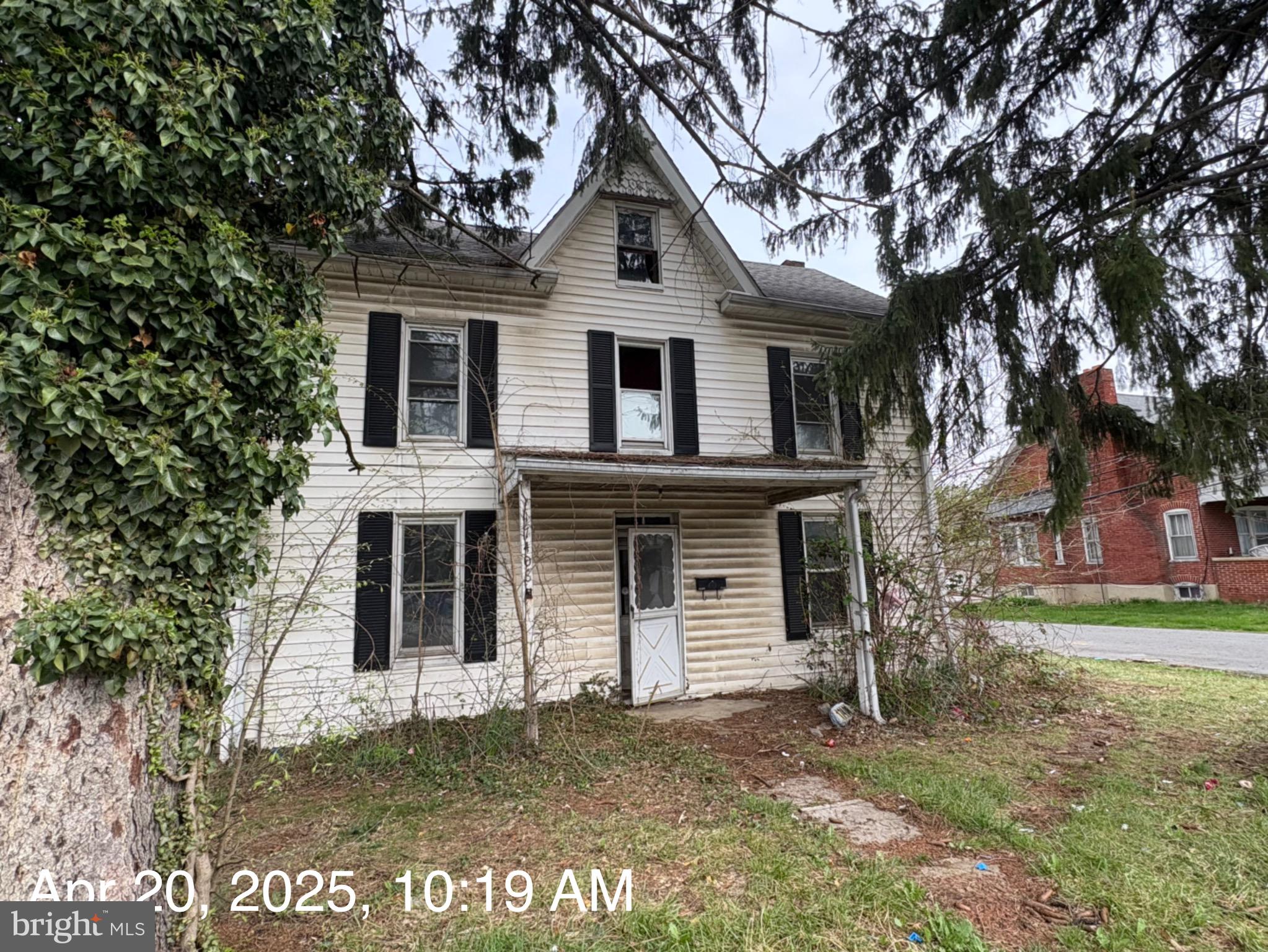 Older home with lots of potential ! 3 BR, 2 full bath with nice sized rooms and large rear yard. Conveniently located , close to shopping centers, great location for commuters.