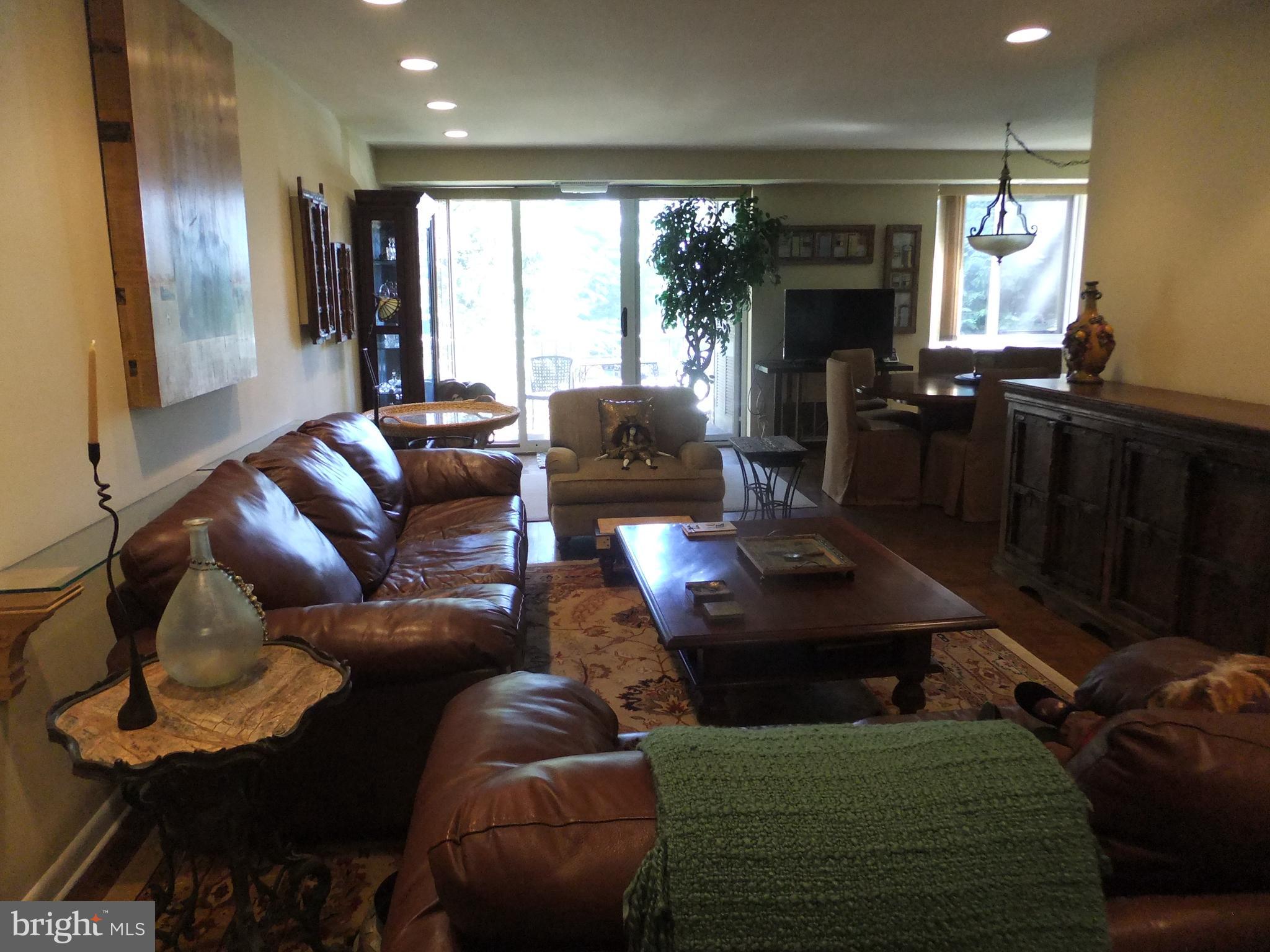 OAK HILL - Residential