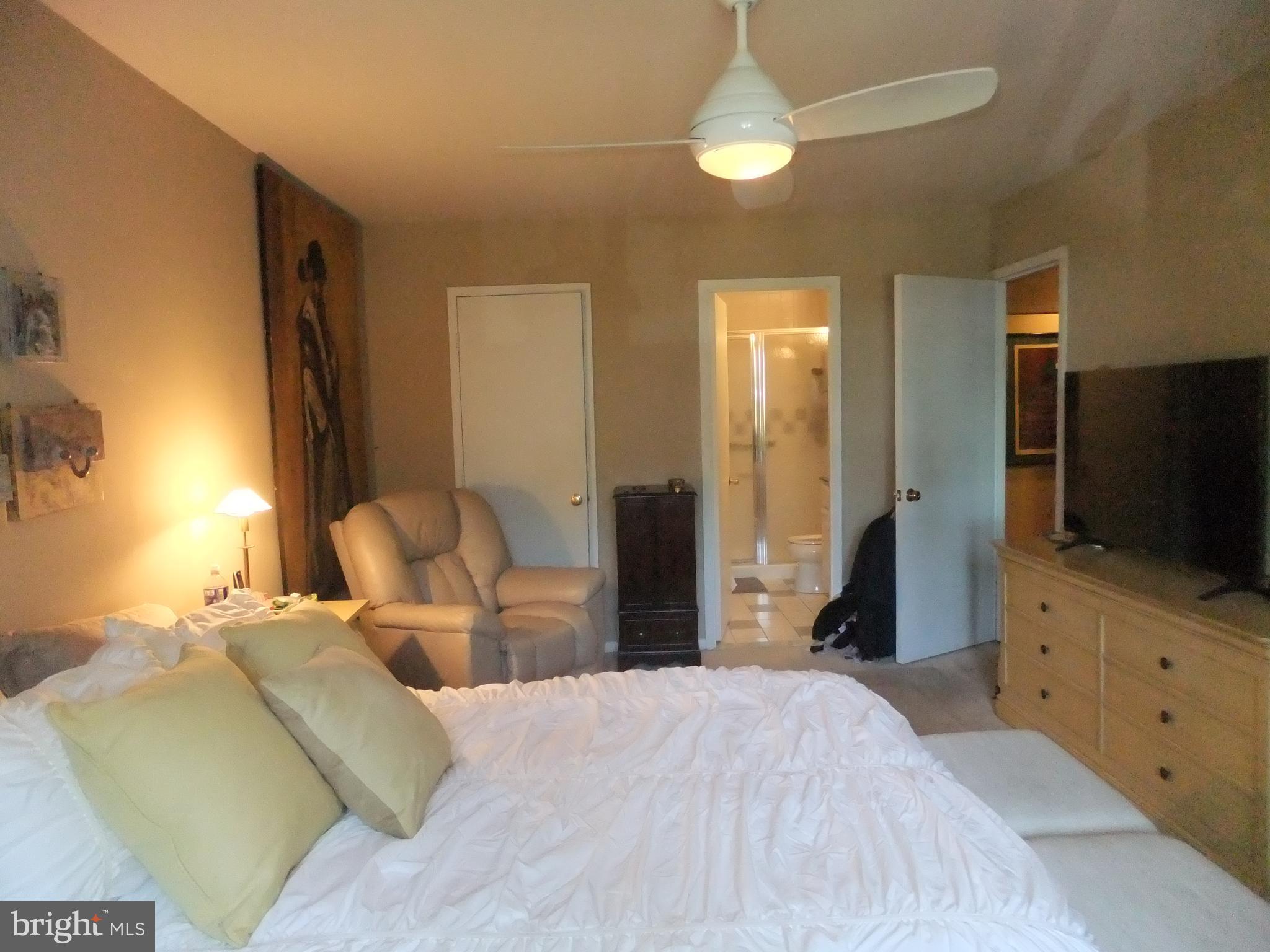 OAK HILL - Residential